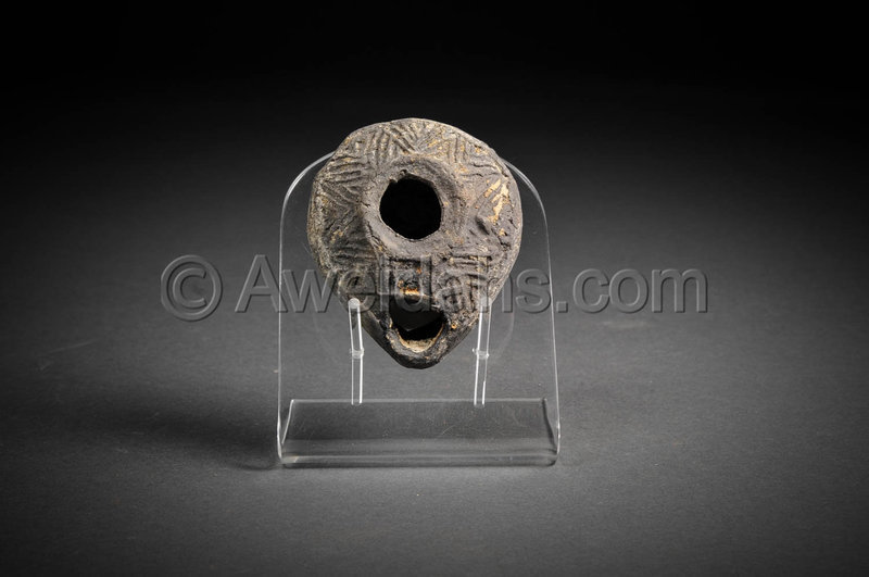 Roman decorated pottery oil lamp, 300 AD