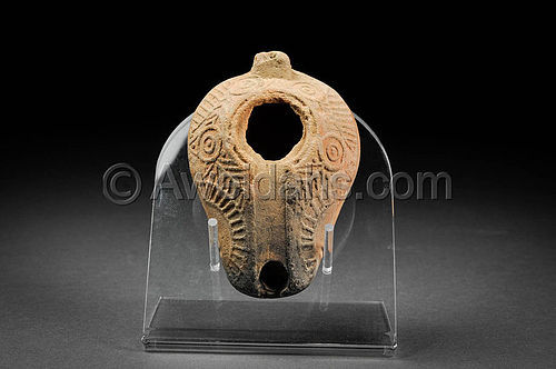 Roman decorated terracotta oil lamp, 400 AD