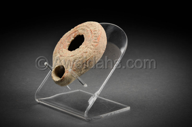 Roman imperial pottery oil lamp, 1st - 2nd Cent. AD