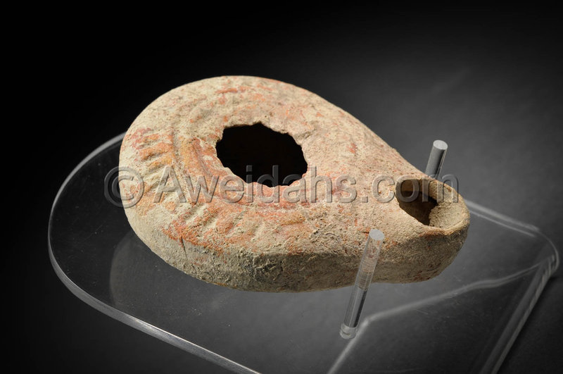 Roman imperial pottery oil lamp, 1st - 2nd Cent. AD