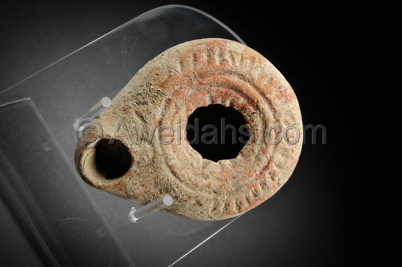 Roman imperial pottery oil lamp, 1st - 2nd Cent. AD