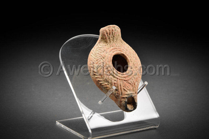 Roman Samaritan decorated pottery oil lamp, 300 AD