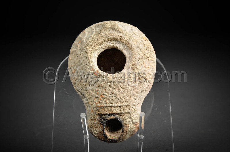 Roman Samaritan decorated pottery oil lamp, 100 - 300 AD