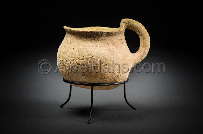 Canaanite Early Bronze Age pottery jar, 3000 BC