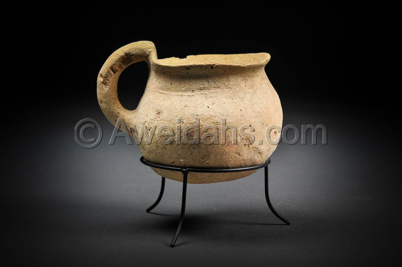 Canaanite Early Bronze Age pottery jar, 3000 BC