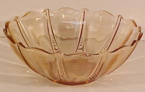 Anchor Hocking Pink Oyster and Pearl 10.5&quot; Bowl