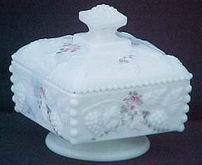 Westmoreland Roses & Bows Low Square Covered Box