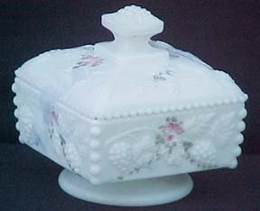 Westmoreland Roses &amp; Bows Low Square Covered Box