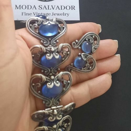 Gorgeous! Margot De Taxco Blue Glass Cabochons Hearts Bracelet Set