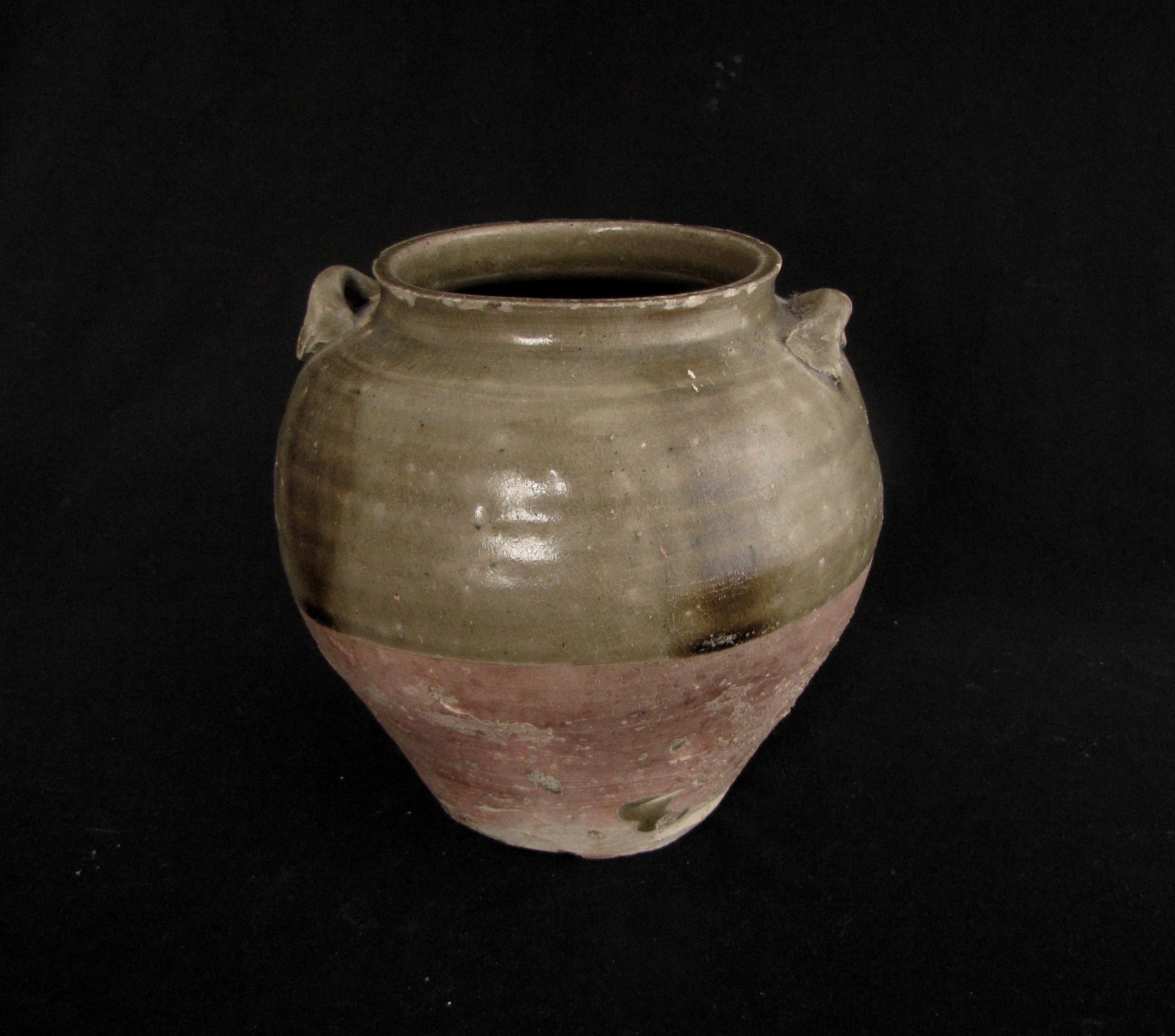 Yue Ware Jar