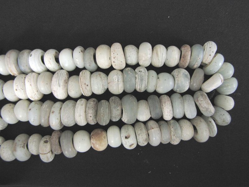 Ming Dynasty Glass Beads 大明