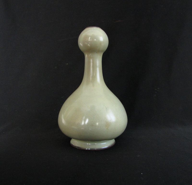 Guan Yao Garlic Head Vase