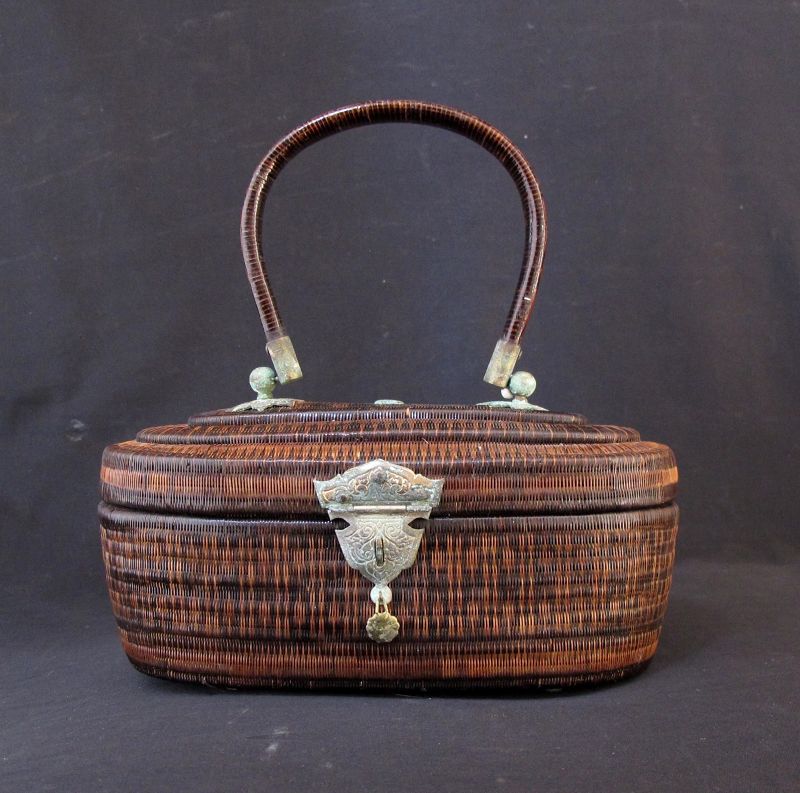 Thai Yan Li Pao Basket Purse: Free Shipping