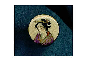 Signed Satsuma Button Japanese Lady