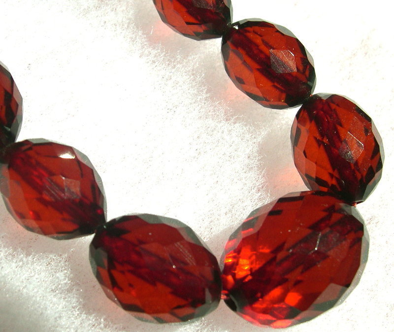 Vintage Faceted Graduated Red to Cognac Amber Necklace Barrel 55 Grams