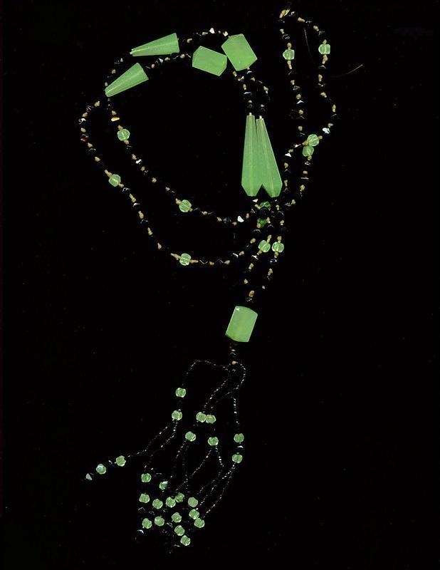 Vintage Deco Necklace Cube Green Black Glass Beads
