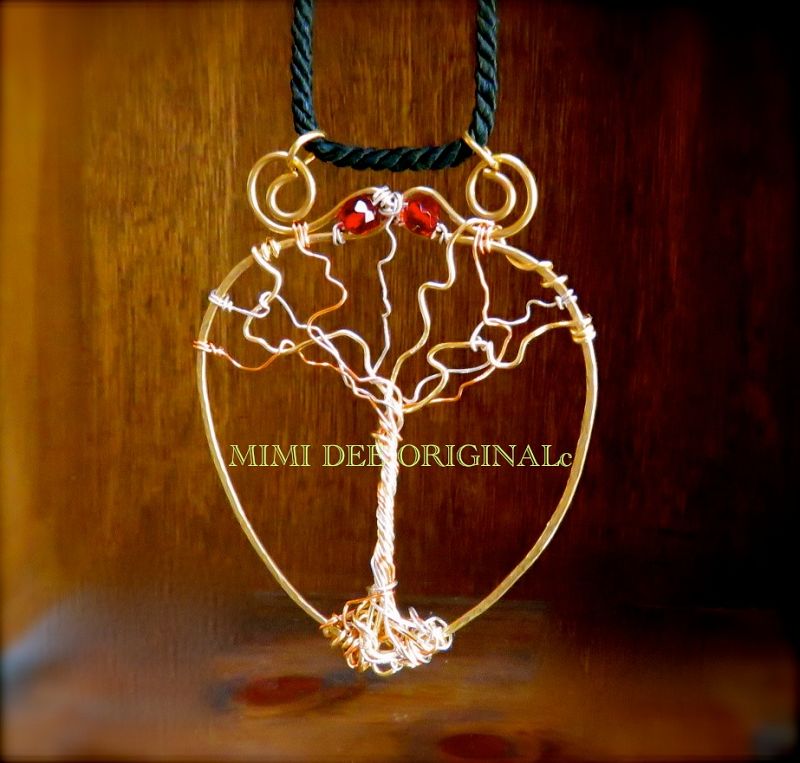 Signed Mimi Dee Studio Hammered Metalwork Pendant Necklace Tree