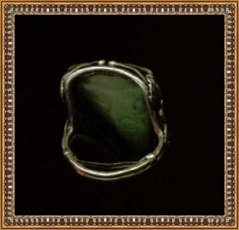 Vintage Arts Crafts Deco Sterling Silver Leaf Ring Carved Jade