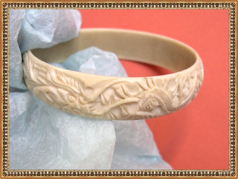 Vintage Mellow Carved Dragon Ivory Bangle Bracelet