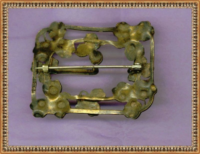 Vintage Shamrock Foliate Brass Buckle Sash Pin Hasp