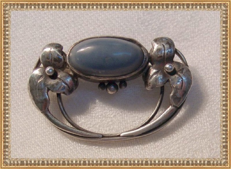 Art Nouveau Arts Crafts Silver Pin Brooch Blue Cab "C"