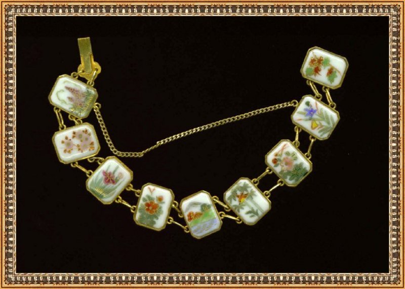 Vintage Satsuma 9 Link Bracelet Hand Painted Figural