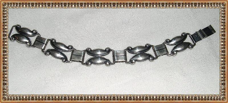 Vintage Sterling Danecraft Bracelet Lion in &quot;C&quot; Mark