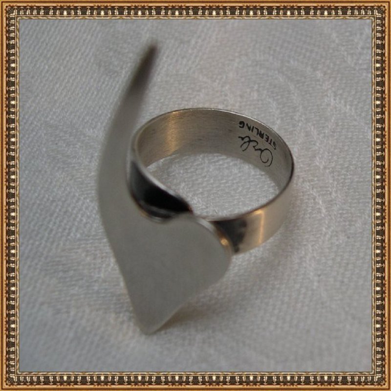 Vintage Modernist &quot;ORB&quot; Sterling Silver Heart Ring