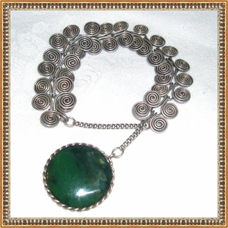 Unmarked Vintage Sterling Silver Bracelet Sprial &amp; Jade