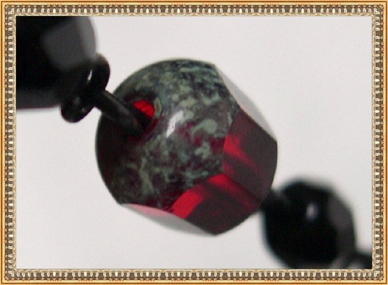 Vintage Art Deco Glass Necklace Japanned Black &amp; Red