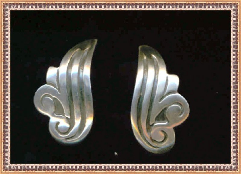 Vintage F. Gutierrez Mexican Sterling Silver Earrings
