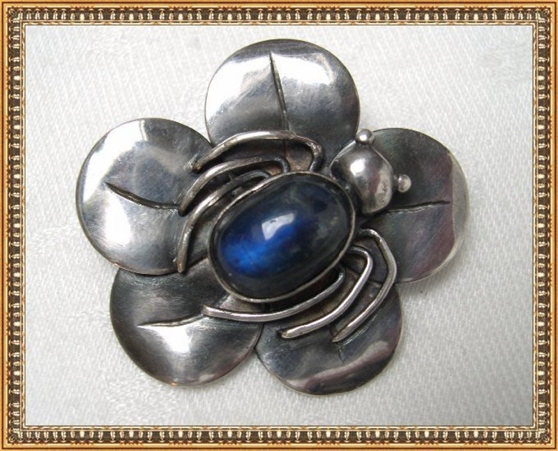 Vintage Mystery Reward Sterling Silver Pin Bug Flower Blue Cab