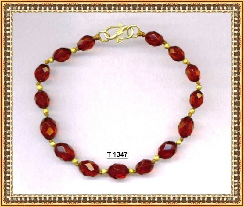 18K Gold Red Cherry Bracelet Faceted Knotted