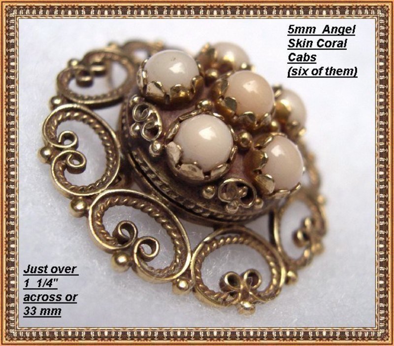 Vintage 14K Gold Angel Skin Coral Round Pendant Pin Brooch