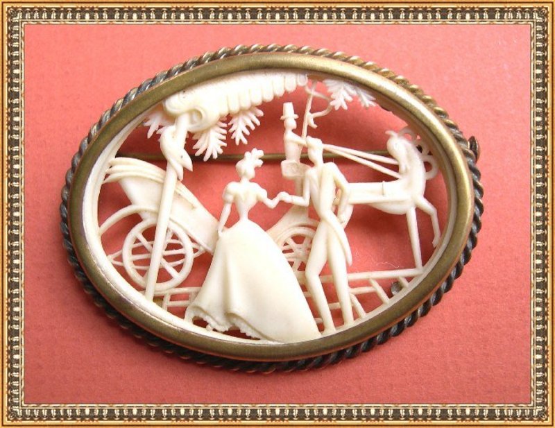 Vintage French Depose Celluloid Pin Victorian Scene