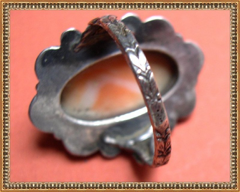 Vintage Unsigned Unmarked Continental Arts Crafts Silver Coral Ring