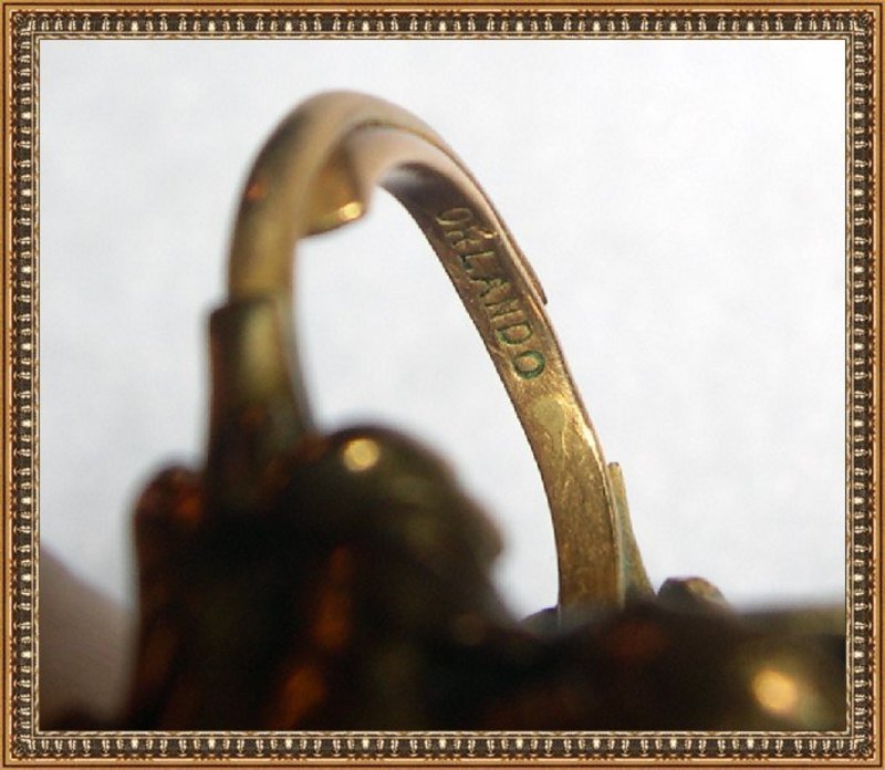 Vintage Signed Orlando Brass Ring Black Glass Foliate Knuckle
