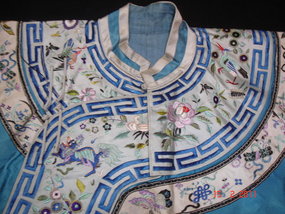 Antique chinese embroidered silk robe