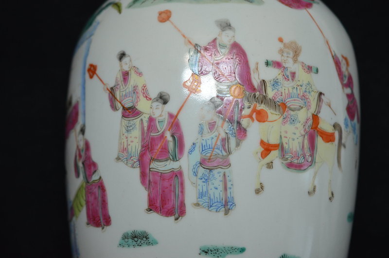Antique Chinese famille rose porcelain vase,19th C