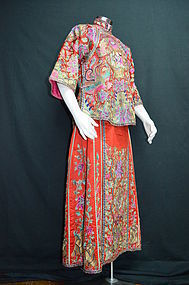 Chinese embroidered red wedding robe & skirt