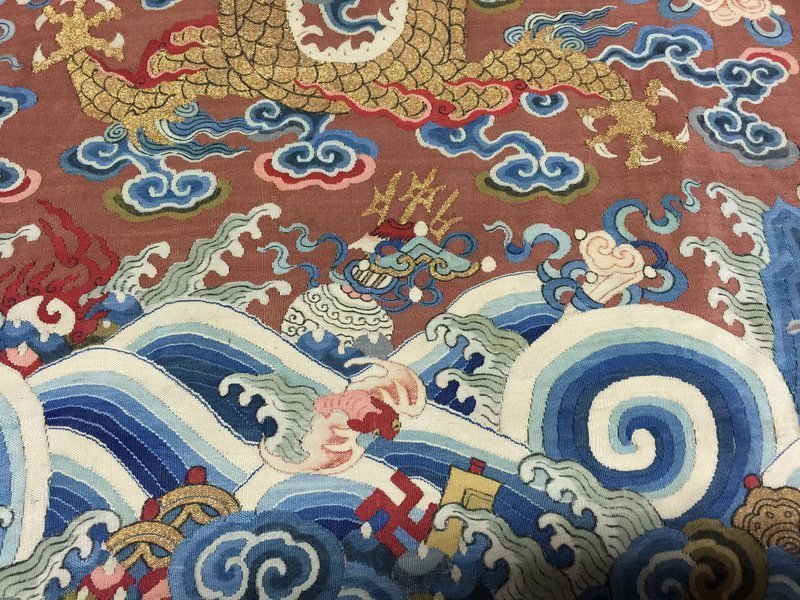 Antique Chinese Qing prince's dragon robe panel - Details