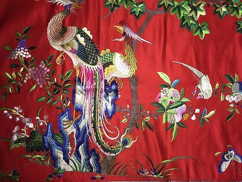 Antique Chinese embroidered silk tapestry 1