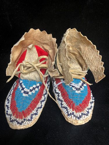 Sioux Beaded Hide Child's Moccasins