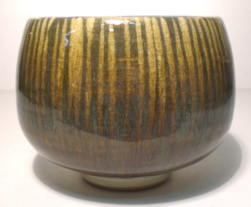 LARGE SAFFRON BAMBOO GROOVE DESIGN TEABOWL  (1157tb)