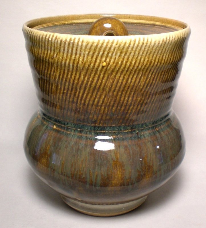 SAFFRON KUSHIME COMBED WATER JAR/ COVERED JAR