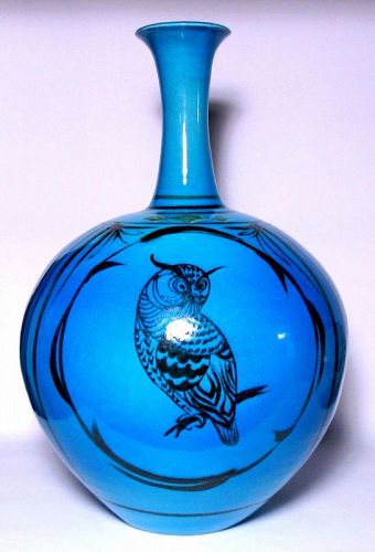 PERSIAN BLUE OWL VASE BY SUZUKI TAKUJI