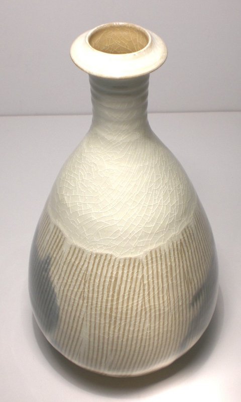 Combed Slip &amp;Ao Splashed Bottle vase