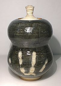Ao Hakeme Gourd Covered jar