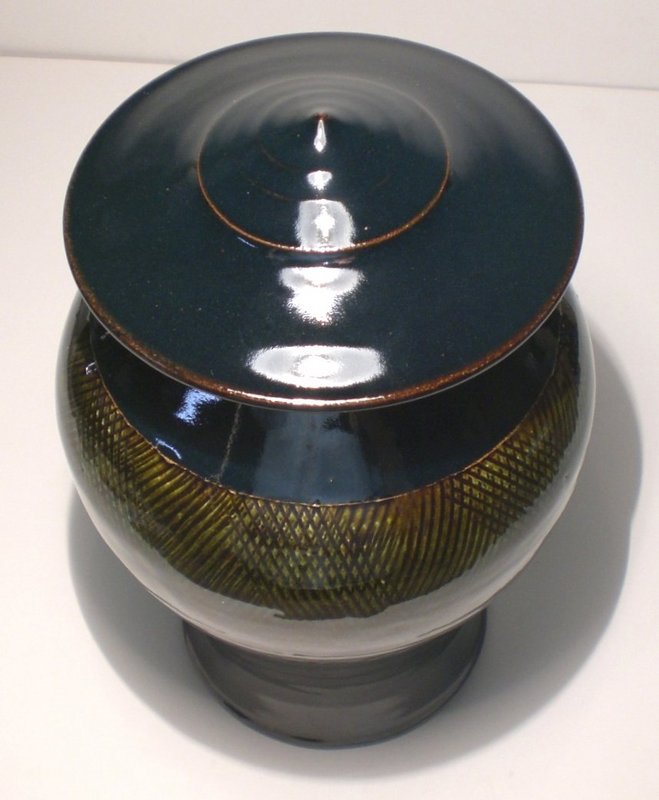 Temmoku &amp; Medieval Green Kushime Banded Cap Jar