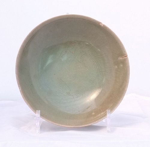 A Korean bowl with incised parrots; Goryeo dynasty